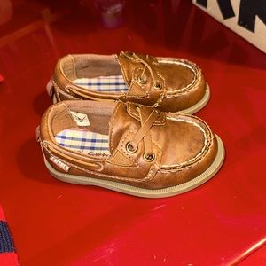 Carters size 5 loafers